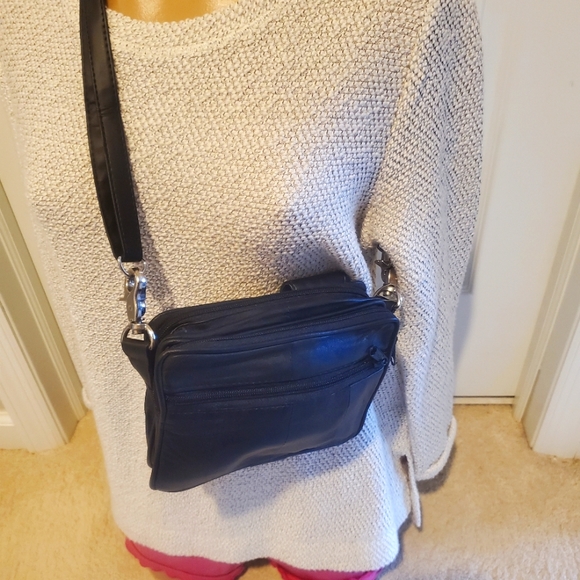 Black NWT Cross Body Genuine Leather Bag 22-in Strap 2 front, 1 back pocket. - Picture 8 of 14